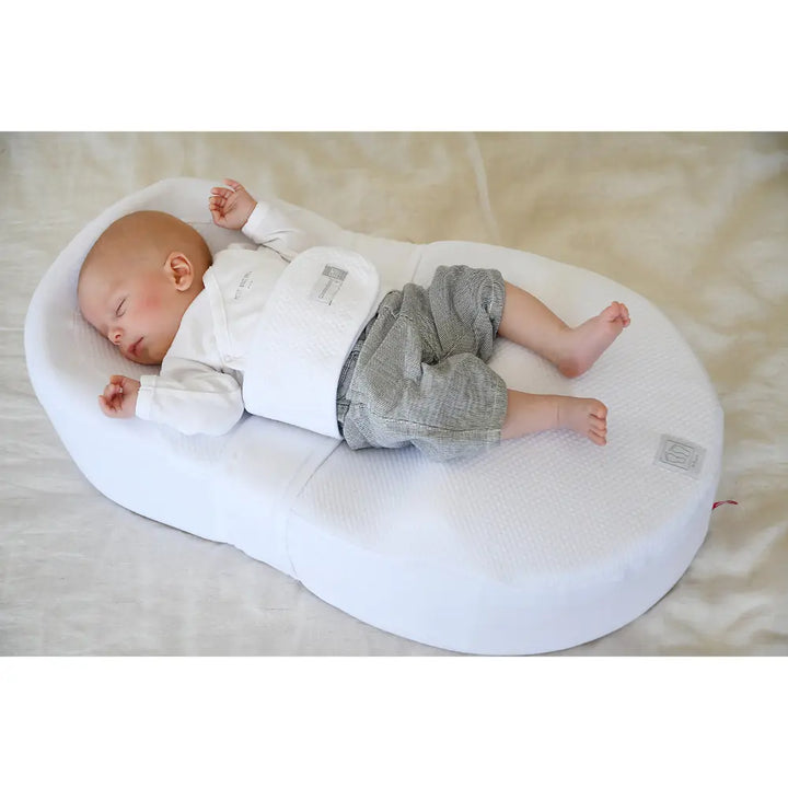 Redcastle Cocoonababy Ergonomic Baby Nest for Newborns - Baby Sleep Pod &amp; Baby Lounger with Womb-Like Comfort, Tummy Support &amp; Washable Cover, Birth - 3 months