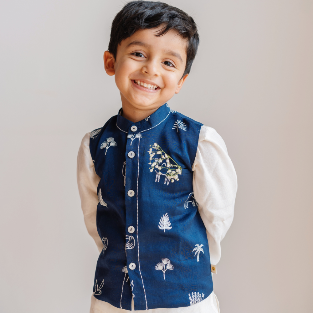 Dulaar Chanderi Kurta Pyjama & Bandi Set - Magical Jungle