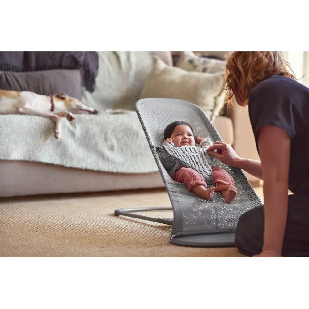 BabyBjorn Bliss Bouncer Mesh, Lightweight Ergonomic Baby Bouncer with Natural Rocking, Convertible to a Toddler Chair, Ergonomic design, Newborn to Toddler (0–2 Years) - Grey