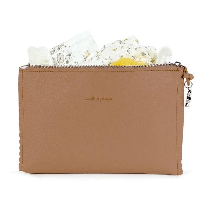 Pasito a Pasito Toiletry Pouch, Water-Resistant Baby Essentials Organizer with Zip Closure, Compact Travel Pouch for Diapers &amp; Toiletries, Icon Eco Leather - Caramel