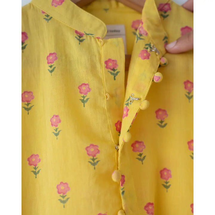 Love The World Today Meera Yellow Flower Booti Cotton Kurta For Boys