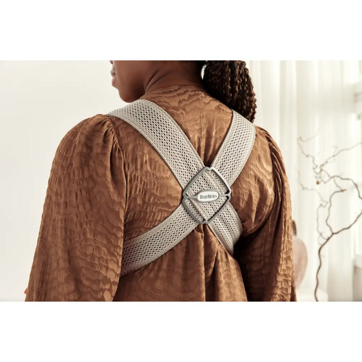 BabyBjorn Mini Baby Carrier, Soft &amp; Lightweight Mesh Fabric, 3 Carrying Positions, Ergonomic Hip and Head Support, Adjustable Waistbelt &amp; Cross Straps, Easy to Use, Birth to 12 Months (upto 11kg) - Grey Beige