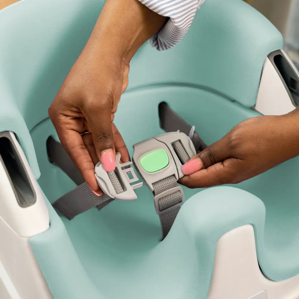 Ingenuity Baby Base 2-in-1 Booster Seat with Removable Tray &amp; Toddler Seat Conversion, Designed for Feeding &amp; Playtime, 6 - 36 months, Mist
