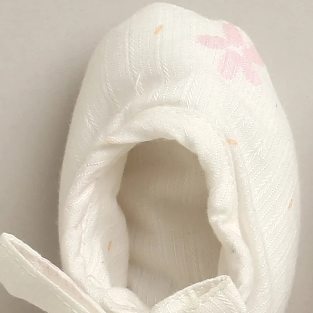 Sweetlime By As Blush Petals Organic Cotton Baby Booties - White