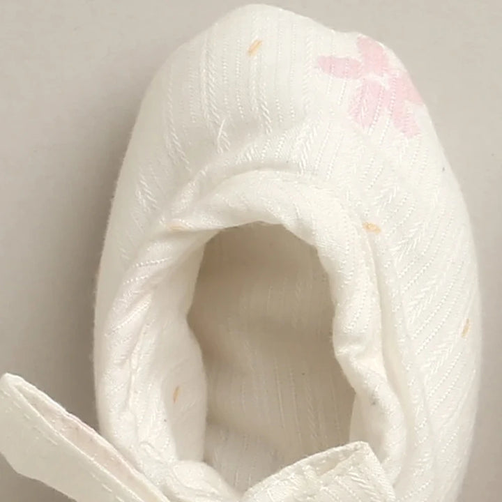 Sweetlime By As Blush Petals Organic Cotton Baby Booties - White