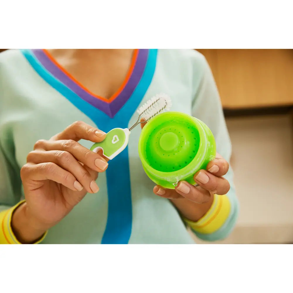 Munchkin Details™ Bottle and Cup Cleaning Brush 4 Piece Set with Key Ring - All in One Cleaning Solution for Sippy Cups &amp; Bottles