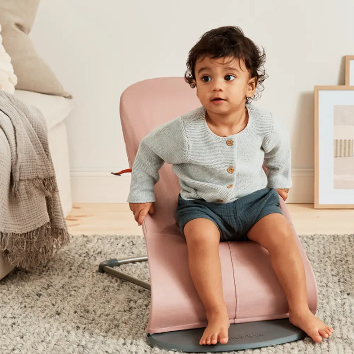 BabyBjorn Bliss Bouncer Mesh, Lightweight Ergonomic Baby Bouncer with Natural Rocking, Convertible to a Toddler Chair, Ergonomic design, Newborn to Toddler (0–2 Years) - Dusty Pink