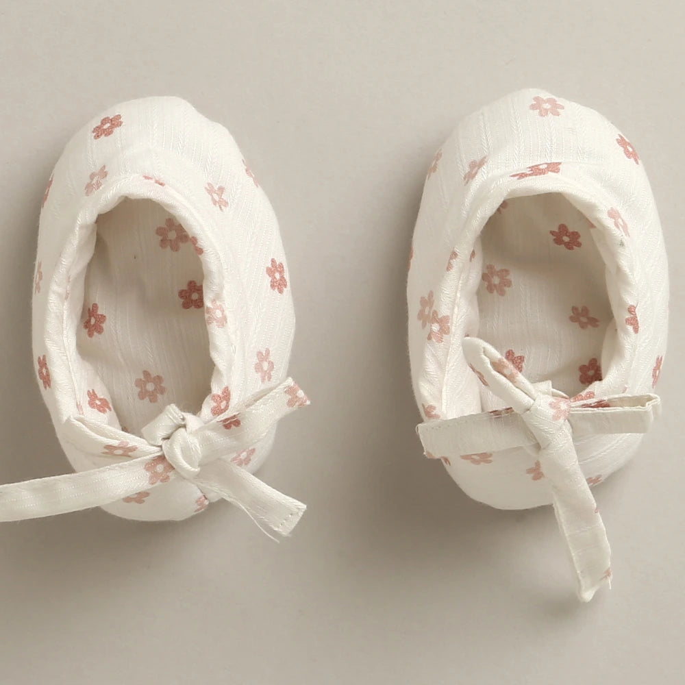 Sweetlime By As Cotton Tiny Petal Summer Booties - White