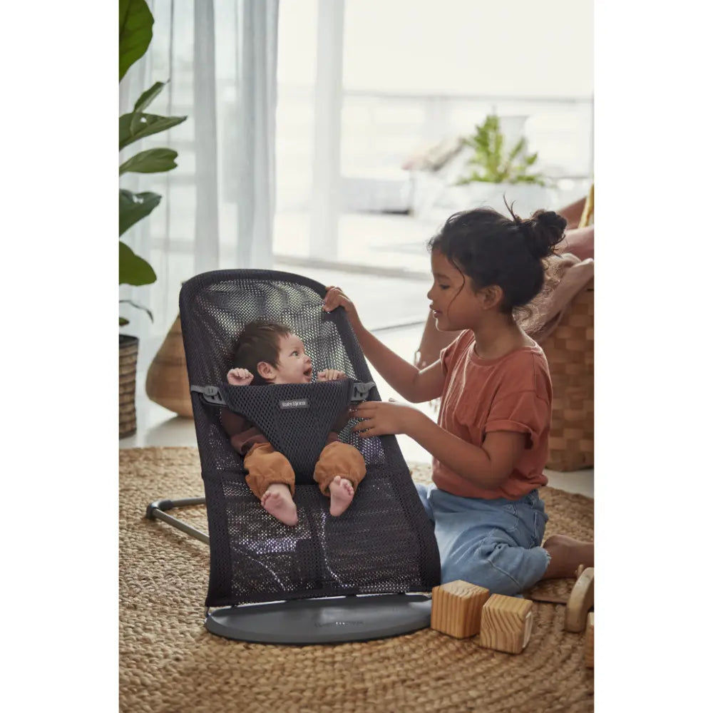 BabyBjorn Bliss Bouncer Mesh, Lightweight Ergonomic Baby Bouncer with Natural Rocking, Convertible to a Toddler Chair, Ergonomic design, Newborn to Toddler (0–2 Years) - Anthracite