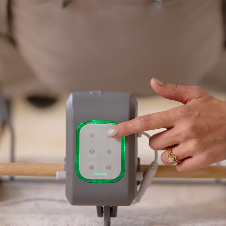 Ingenuity Keep InMotion Automatic Baby Rocking Seat with Remote Control, Vibrations &amp; Music, 0-6 months, Soulful Skies