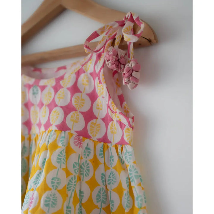 Love The World Today Rasa Green Monstera Print Infant Tiered Frock For Girls