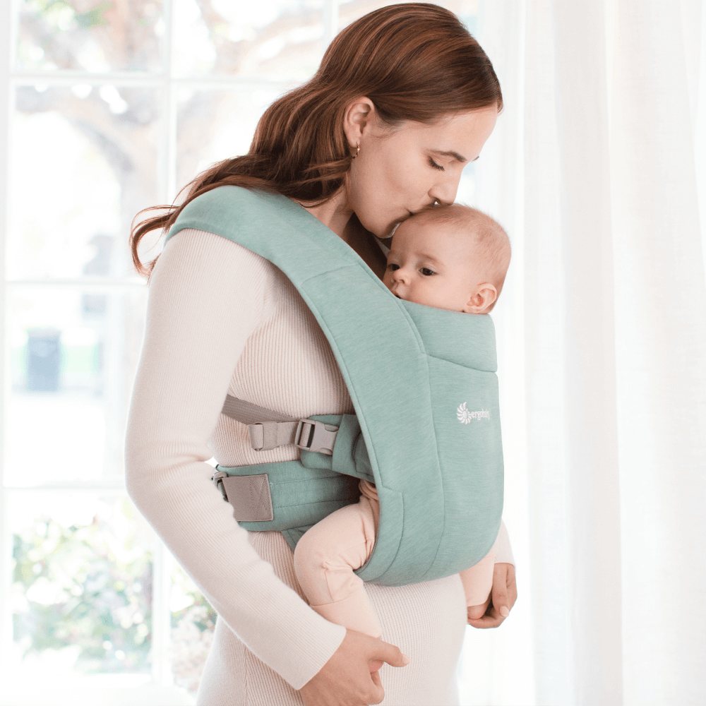 Ergobaby Embrace Newborn Baby Carrier, Soft, Cosy &amp; Lightweight Newborn Ready Carrier, Ergonomic “M” Position, Padded Head &amp; Neck Support, Adjustable Waistbelt &amp; Cross Straps, 2 Carry Positions, Easy to Use, 3-11 Kgs, 0-12 Months, Jade