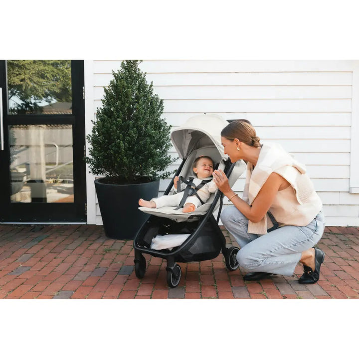 UPPAbaby Minu V3 Stroller, Travel/Cabin Friendly, Compact, Lightweight, One Hand Fold, Flat Recline, Carry Strap, Suitable from Birth - Dillan/Stone Blue