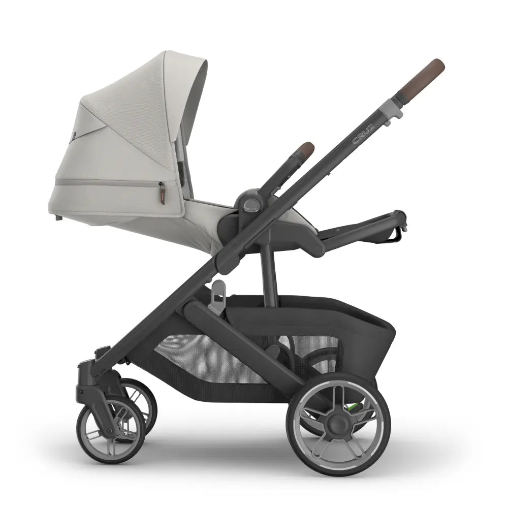 UPPAbaby Cruz V3 Full-Size Stroller, Reversible Seat, One-Hand Fold, Travel System Compatible, From Birth to 22 kg - Savannah