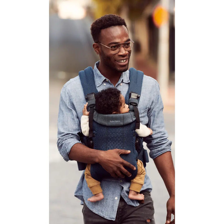 BabyBjorn Baby Harmony Carrier, 3D Mesh, Lightweight, Soft &amp; Breathable Newborn to Toddler Carrier, Adjustable Waistbelt &amp; Cross Straps, 4 Carry Positions, Birth - 3 Years (3-15Kgs) - Navy