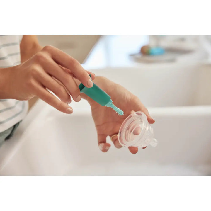 Munchkin Sponge Bottle Brush - with Suction Base and  Soft Rubber Nipple Brush - Sage Green