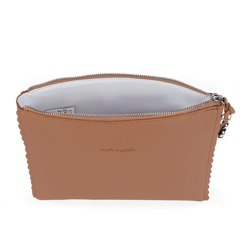Pasito a Pasito Toiletry Pouch, Water-Resistant Baby Essentials Organizer with Zip Closure, Compact Travel Pouch for Diapers &amp; Toiletries, Icon Eco Leather - Caramel