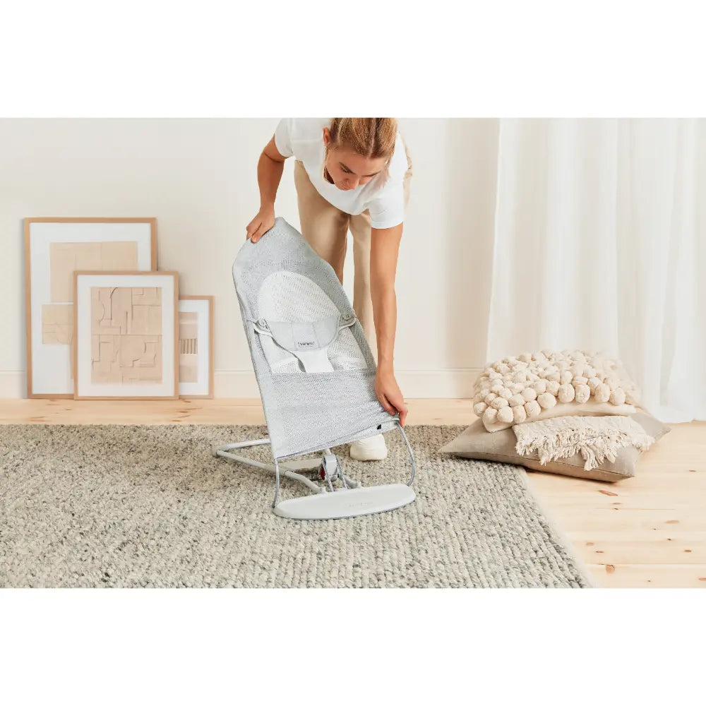 BabyBjorn Balance Soft Mesh, Lightweight Ergonomic Baby Bouncer with Natural Rocking, Convertible to a Toddler Chair, Ergonomic design, Newborn to Toddler (0–2 Years) - Silver / White