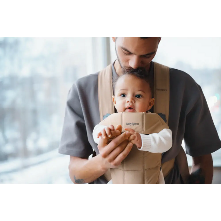 BabyBjorn Mini Baby Carrier (Woven), Soft &amp; Lightweight Fabric, 3 Carrying Positions, Ergonomic “M” Position and Head Support, Adjustable Waistbelt &amp; Cross Straps, Easy to Use, Birth to 12 Months (upto 11kg) - Beige