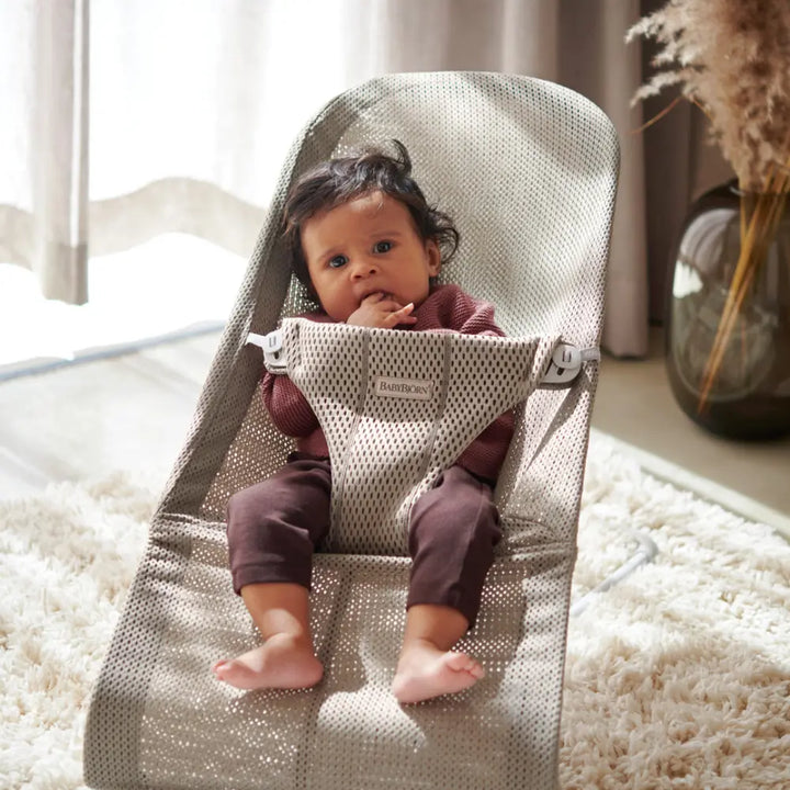 BabyBjorn Bliss Bouncer Mesh, Lightweight Ergonomic Baby Bouncer with Natural Rocking, Convertible to a Toddler Chair, Ergonomic design, Newborn to Toddler (0–2 Years) - Grey Beige