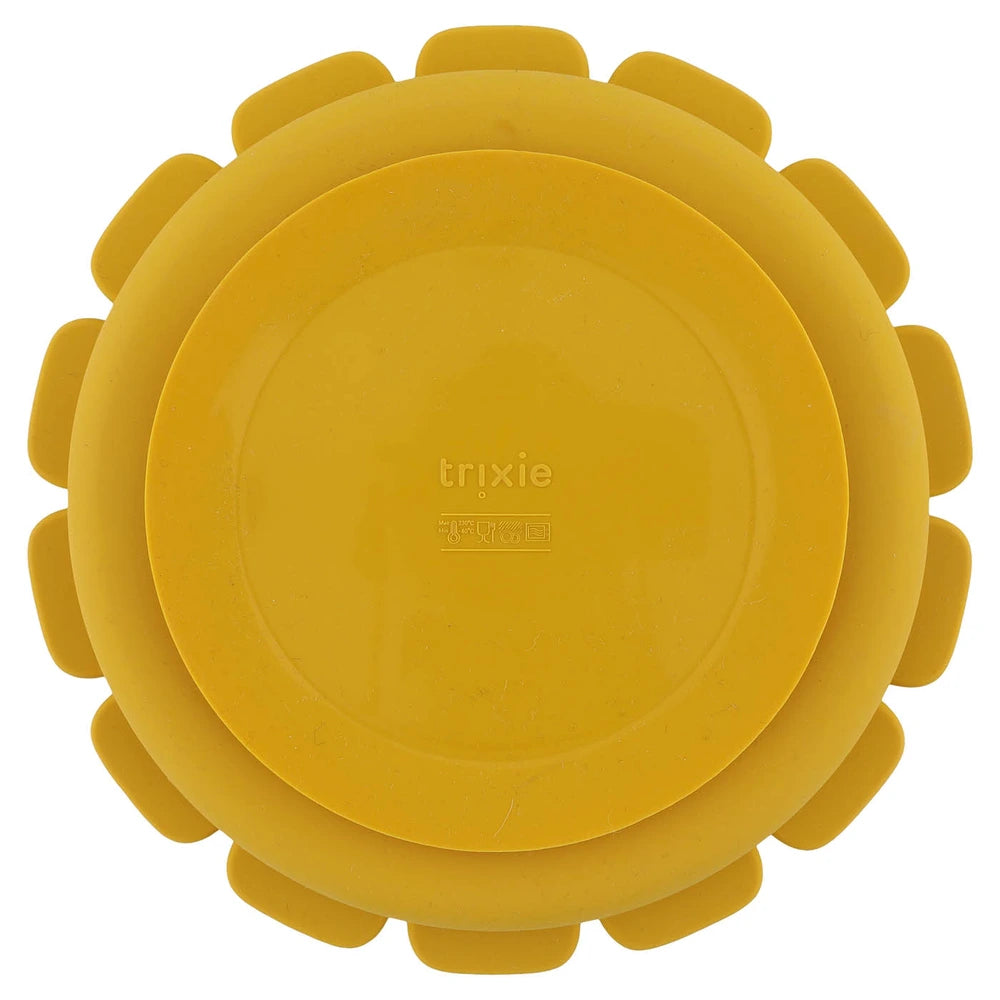 Trixie Silicone Divided Suction Plate | 100% Food-Grade Silicone Plate with Stick &amp; Stay Base, Compartments &amp; Easy-Clean Design | 4 Months Onwards | Mr. Lion