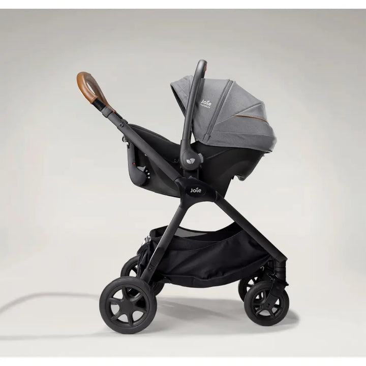 Joie Sprint Integrated ISOFIX Baby Car Seat - Carbon
