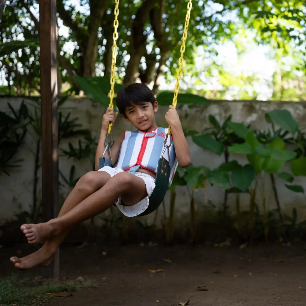 Swim Essentials Swim Vest, Kids Float Vest for Ages 2-3 Years (15-18 kg), Catch of the Day