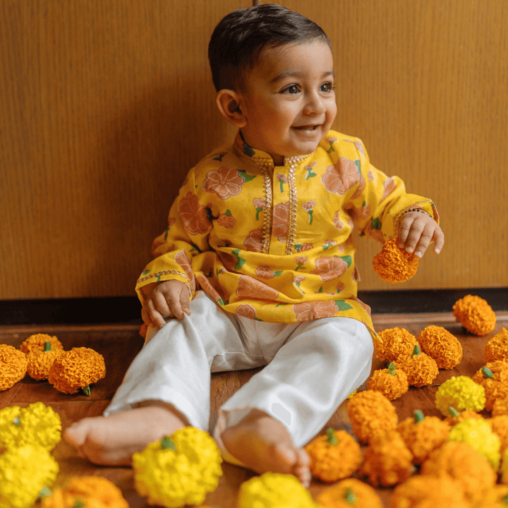 Dulaar Chanderi Kurta Pyjama Set | Hand-Block Printed (Gota Work) - Genda Phool