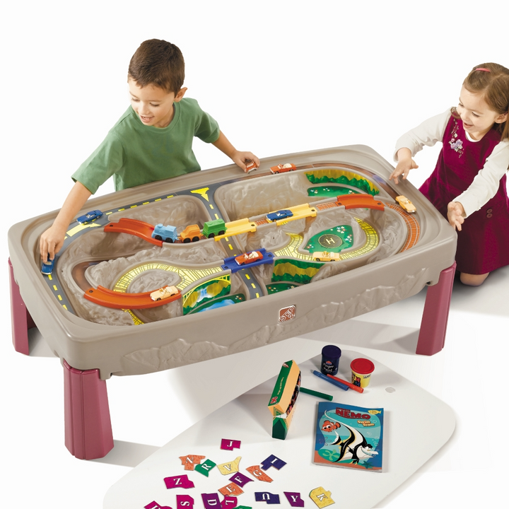 Step2 Deluxe Canyon Road Train &amp; Track Table