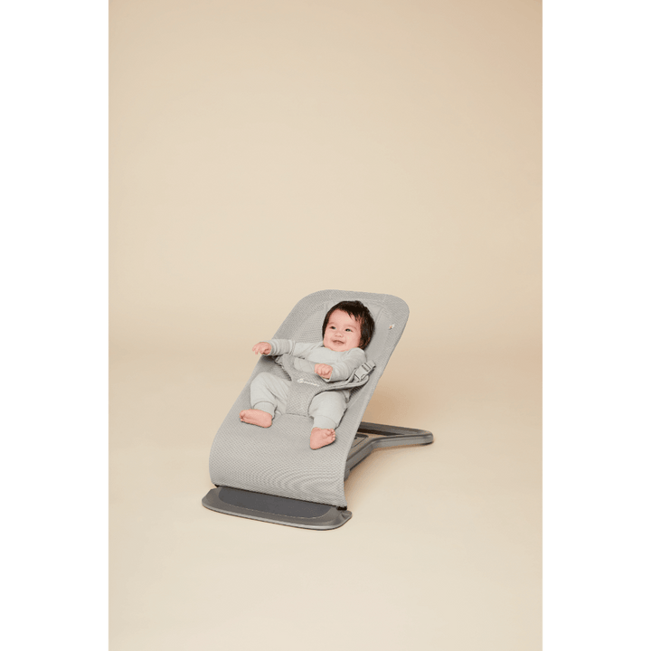 Ergobaby Evolve Bouncer Bundle (with Extra Seat Cover)
