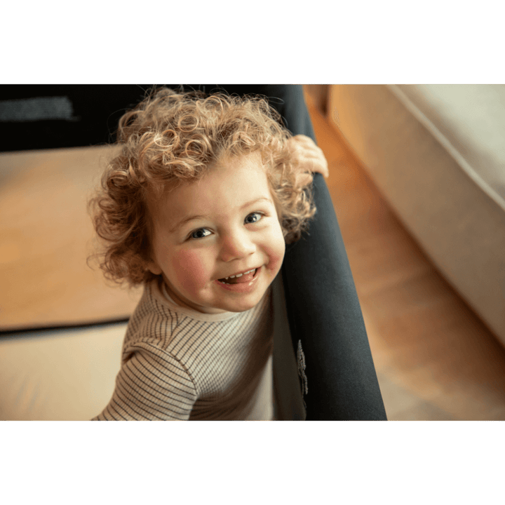 Nuna Playard Paal Caviar