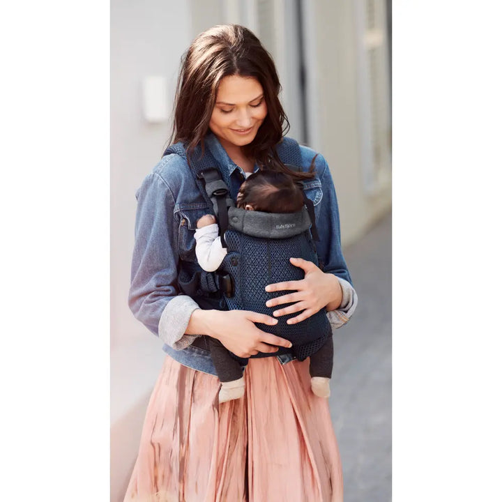 BabyBjorn Baby Harmony Carrier, 3D Mesh, Lightweight, Soft &amp; Breathable Newborn to Toddler Carrier, Adjustable Waistbelt &amp; Cross Straps, 4 Carry Positions, Birth - 3 Years (3-15Kgs) - Navy