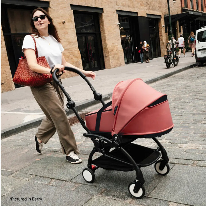 Stokke YOYO⁵ Bassinet | Lightweight Newborn Carrycot | 2-in-1 Carry Cot | Thick Double Mattress | Fully Flat Recline | Breathable Design | Easy Clip-On | Requires YOYO Frame (Sold Separately) | Peach