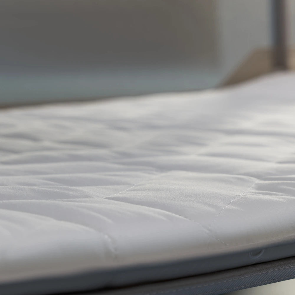 Maxi-Cosi Merlin Travel Cot, One-Step Fold, 3cm Thick Cushioned Mattress, Travel-Friendly with Included Travel Bag, Birth-4 Years - Elegance Beige