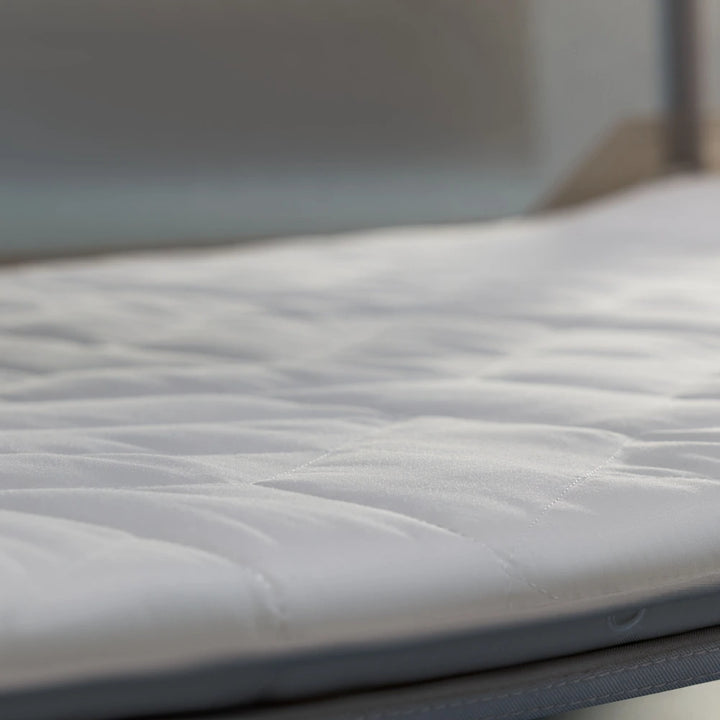 Maxi-Cosi Merlin Travel Cot, One-Step Fold, 3cm Thick Cushioned Mattress, Travel-Friendly with Included Travel Bag, Birth-4 Years - Elegance Beige