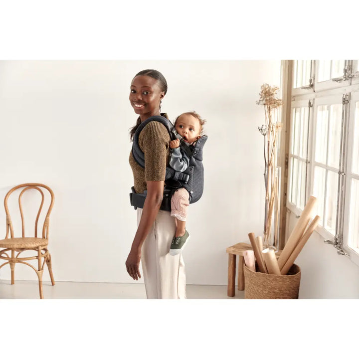 BabyBjorn Baby Harmony Carrier, 3D Mesh, Lightweight, Soft &amp; Breathable Newborn to Toddler Carrier, Adjustable Waistbelt &amp; Cross Straps, 4 Carry Positions, Birth - 3 Years (3-15Kgs)- Anthracite