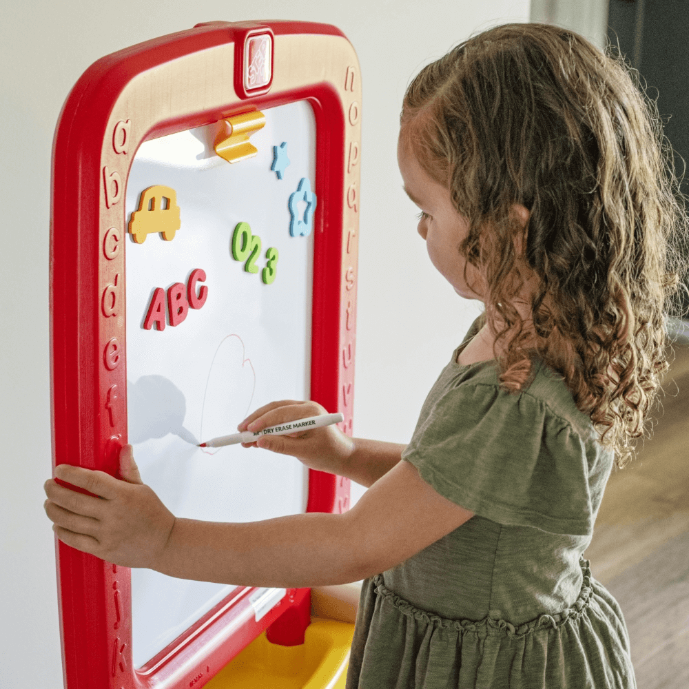 Step2 All Around Easel For Two Red