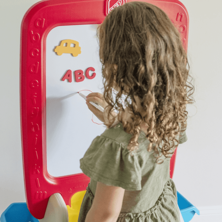 Step2 All Around Easel For Two Red