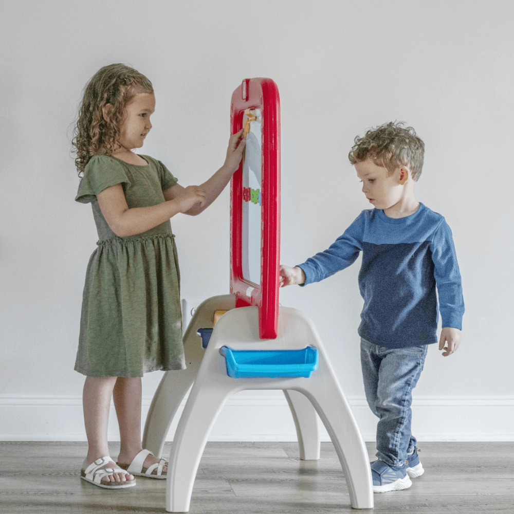 Step2 All Around Easel For Two Red