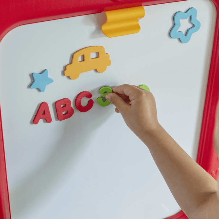 Step2 All Around Easel For Two Red