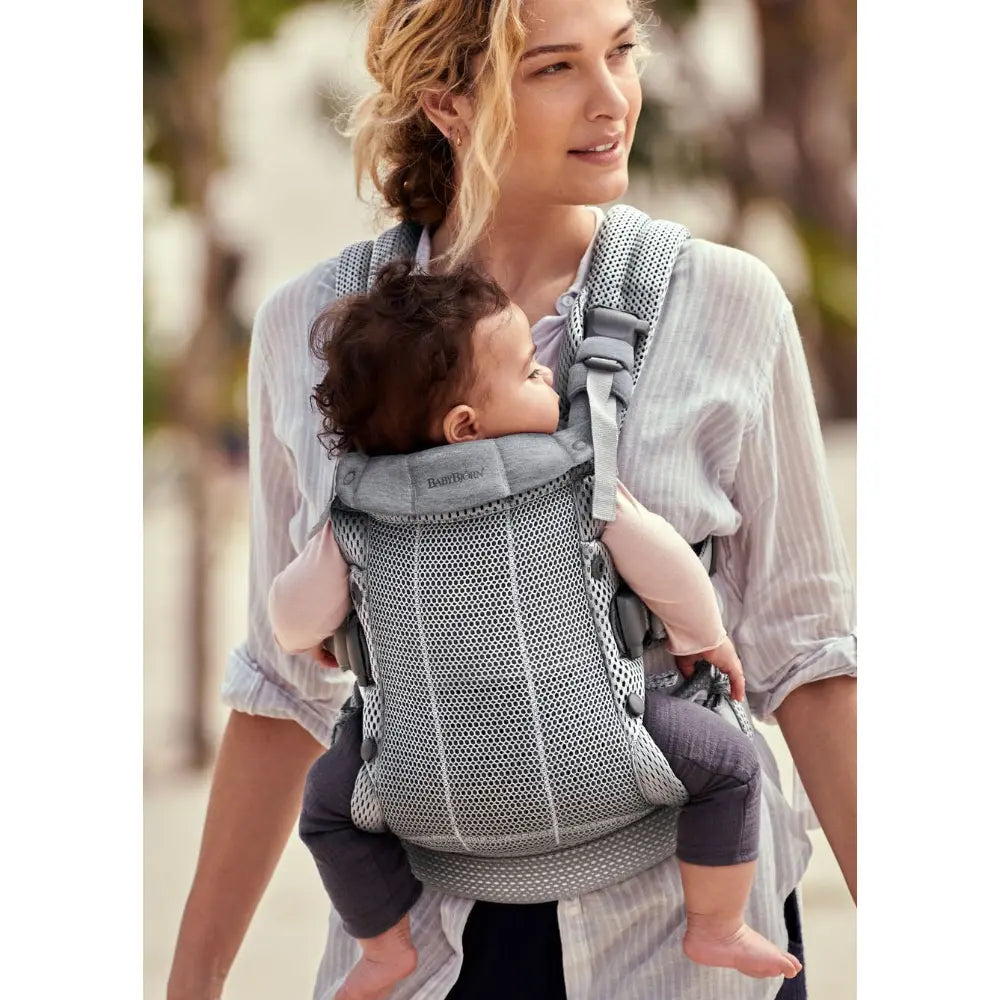 BabyBjorn Baby Harmony Carrier, 3D Mesh, Lightweight, Soft &amp; Breathable Newborn to Toddler Carrier, Adjustable Waistbelt &amp; Cross Straps, 4 Carry Positions, Birth - 3 Years (3-15Kgs) - Silver
