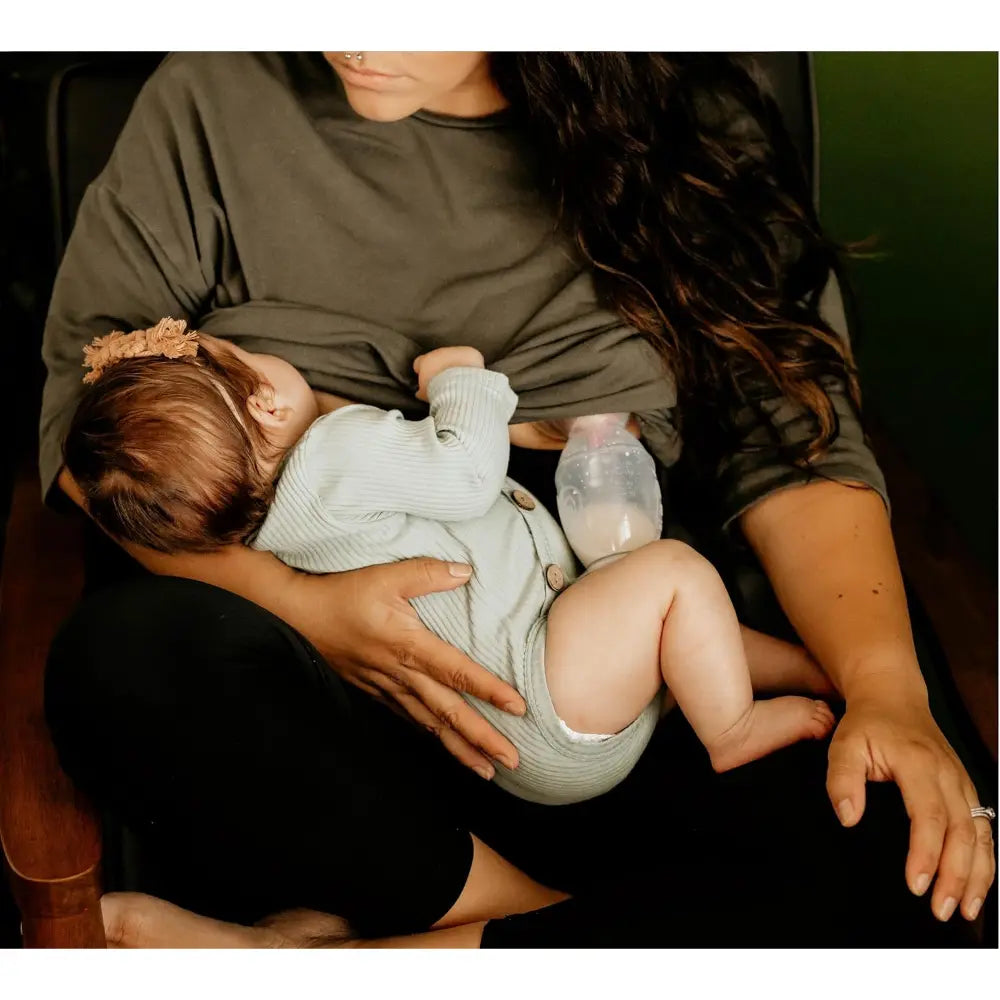 Haakaa Gen. 2 Silicone Breast Pump &amp; Cap Set – Improved Suction &amp; Comfort – 100ml – Grey