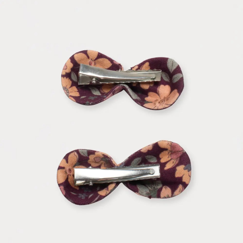 Early Sunday Penelope Clip - Garden Flowers Plum