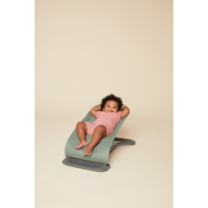 Ergobaby Evolve Bouncer Bundle (with Extra Seat Cover)