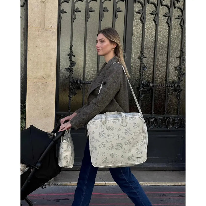 Pasito a Pasito Maternity Hospital Bag with Large Capacity, Water-Resistant Multi-Storage Organizer, Hand Handles &amp; Shoulder Straps, Toile de Jouy Faux Leather - Cream