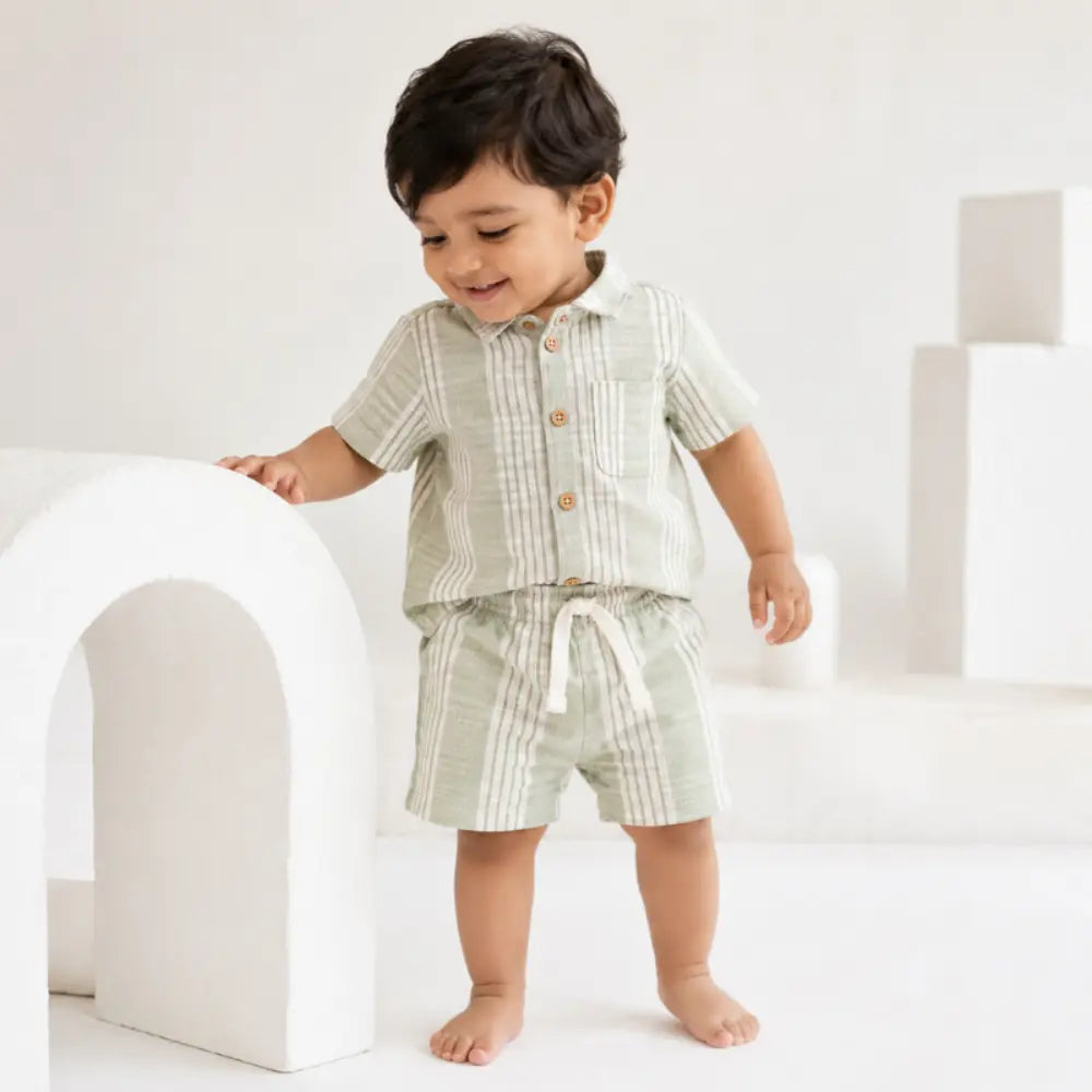 Pattuti Sustainable Seer-Sucker Set Of Co-Ord Set With Shirt + Shorts - Mint