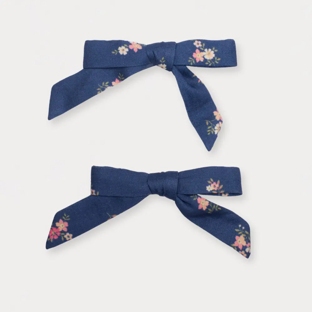 Early Sunday Grace Clip - Ditsy Bouquet Navy Blue