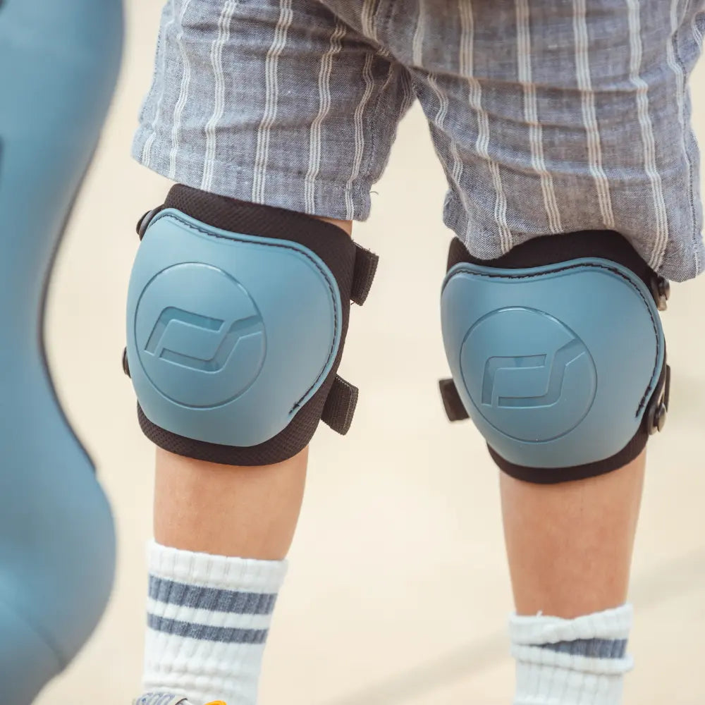 Scoot &amp; Ride Kids Protective Gear Set XXS | Knee &amp; Elbow Pads with Quick-Release System | Lightweight Adjustable Safety Guards for Toddlers &amp; Kids | Ideal for Scooting, Cycling, Skating &amp; Outdoor Play - Steel