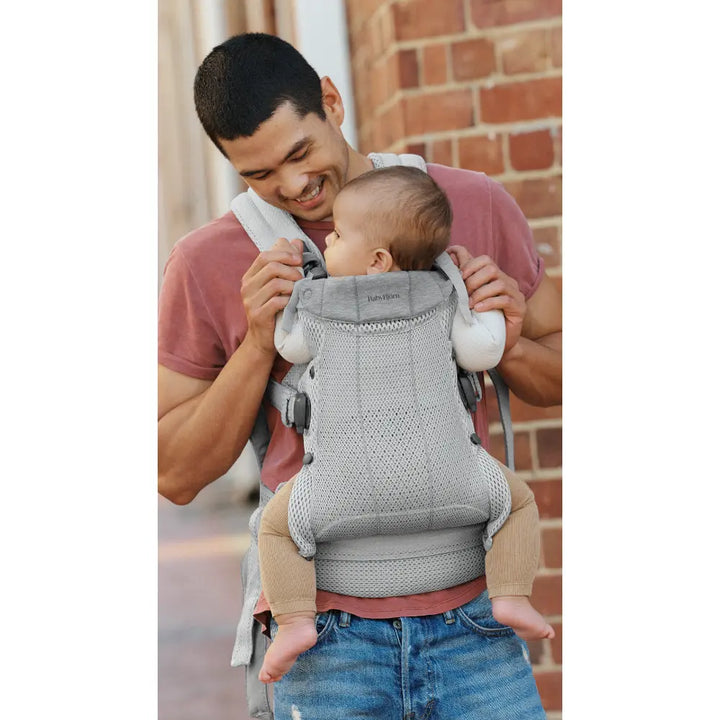 BabyBjorn Baby Harmony Carrier, 3D Mesh, Lightweight, Soft &amp; Breathable Newborn to Toddler Carrier, Adjustable Waistbelt &amp; Cross Straps, 4 Carry Positions, Birth - 3 Years (3-15Kgs) - Silver