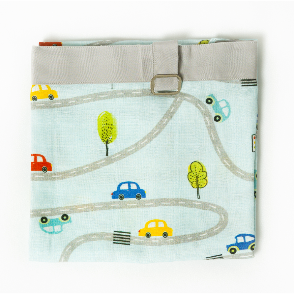 Aariro Nursing Apron – Explorer Collection